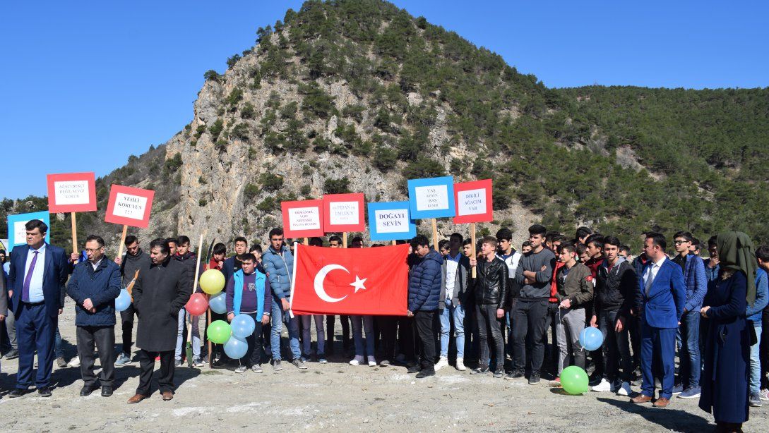 Sebahat-İsmet Erdem Anadolu Lisesi, Orman Haftası Kapsamında Fidan Dikimi Gerçekleştirdi. 