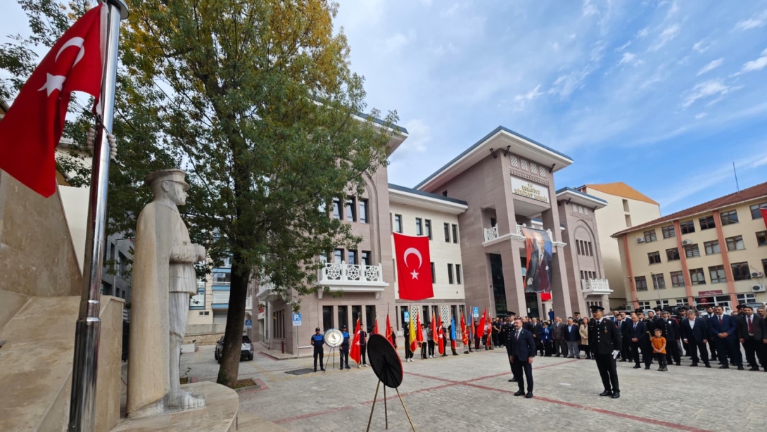 29 Ekim Cumhuriyet Bayramı Çelenk Sunma Töreni